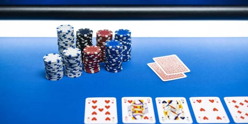 Nhiều biến thể từ bài tú lơ khơ